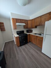 704 Ware St, Unit 2 in Waupaca, WI - Building Photo - Building Photo