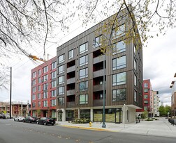 Ravello in Redmond, WA - Building Photo