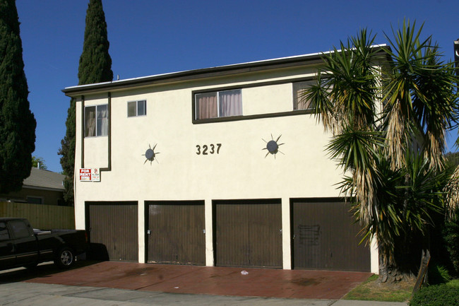 3237 E Ransom St in Long Beach, CA - Building Photo - Building Photo