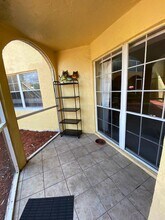 15635 SW 74th Cir Dr, Unit 11 in Miami, FL - Building Photo - Building Photo