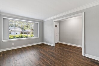 5806 Ludington Dr in Houston, TX - Building Photo - Building Photo