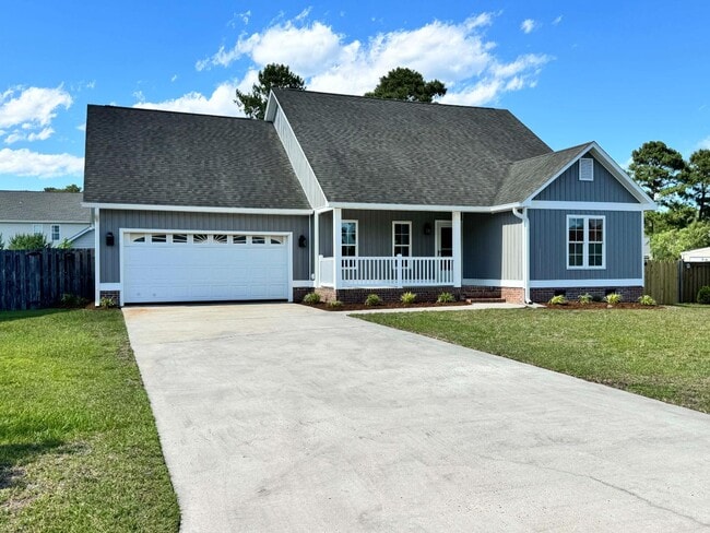 6331 Shire Ln in Wilmington, NC - Building Photo - Building Photo