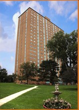 Elmwood Tower in Omaha, NE - Building Photo - Building Photo