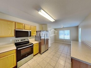 10013 W Crown King Rd in Tolleson, AZ - Building Photo - Building Photo