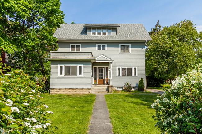 286 Stone in Rochester, NY - Building Photo - Building Photo