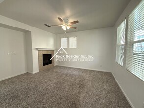 360 Wapello Cir in Sacramento, CA - Building Photo - Building Photo