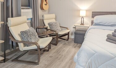 163 Bilmarsan Dr, Unit #2 in Biloxi, MS - Building Photo - Building Photo