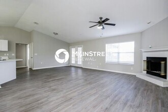 22917 Sterling Manor Loop in Lutz, FL - Building Photo - Building Photo