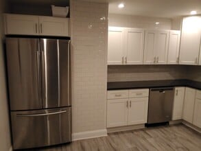 46 W Parkwood St in Albany, NY - Building Photo - Building Photo