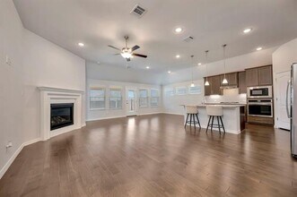 1104 Superbloom Ave in Justin, TX - Building Photo - Building Photo