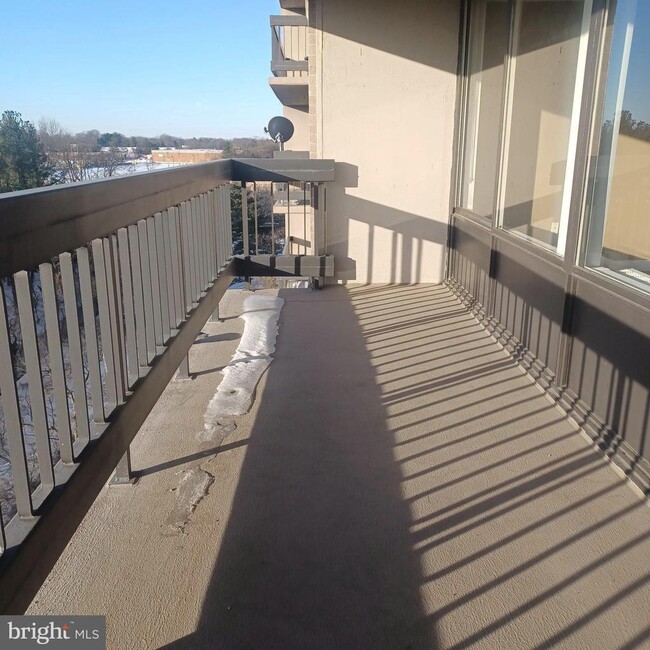 property at 3705 S George Mason Dr