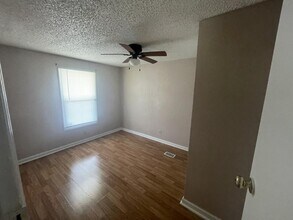 247 Produce Dr in Maxton, NC - Building Photo - Building Photo