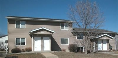 Baha Townhomes in Sioux Falls, SD - Building Photo