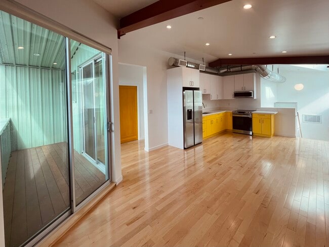 6539 West Blvd, Unit 6537 West