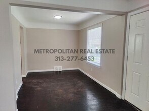 26721 Carlysle St in Inkster, MI - Building Photo - Building Photo