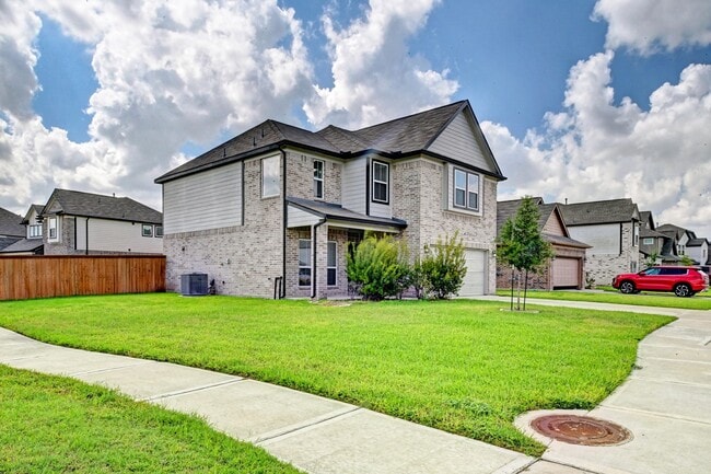 property at 3303 Owl Hollow Dr