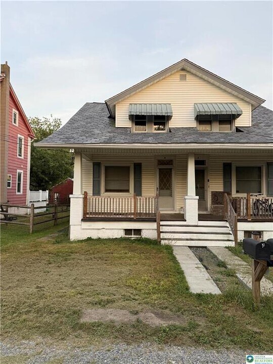 11A Eshbach Ln in Bechtelsville, PA - Foto de edificio