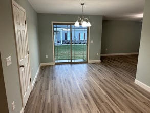 136 Millstone St in Bridgewater, VA - Foto de edificio - Building Photo