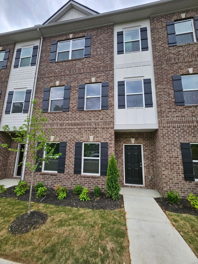 128 Rosebush Ln in Lebanon, TN - Building Photo - Building Photo