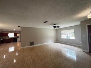 7611 Puritan Rd in Orlando, FL - Building Photo - Building Photo