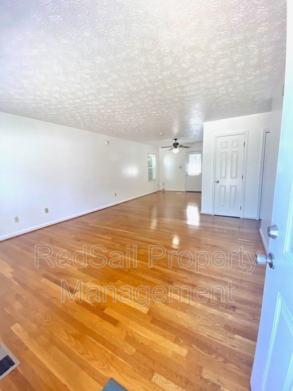 74 Ireland St in Hampton, VA - Building Photo - Building Photo