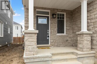 75 Hackamore Cres in Ottawa, ON - Building Photo - Building Photo