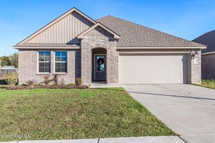 108 Chesson Hl Dr in Broussard, LA - Building Photo