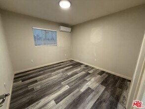2922 S Budlong Ave in Los Angeles, CA - Building Photo - Building Photo