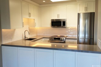 1111 Bay St-Unit -401 in San Francisco, CA - Building Photo - Building Photo