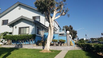 Benton Apartments in San Diego, CA - Building Photo