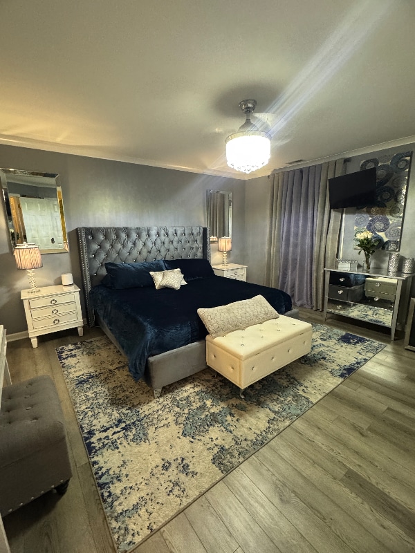 property at 13 Signet Dr