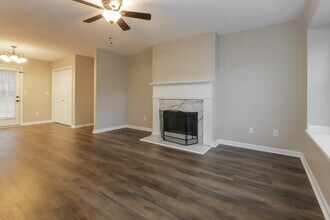 11195 Knotty Pine Pl in Hampton, GA - Building Photo - Building Photo