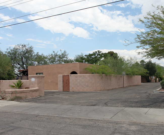 3409-3419 E Water St in Tucson, AZ - Foto de edificio - Building Photo