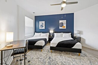 205 S Kings Dr, Unit ID1263133P in Charlotte, NC - Building Photo - Building Photo