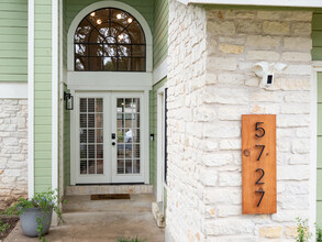 5727 Abilene Trl in Austin, TX - Building Photo - Building Photo