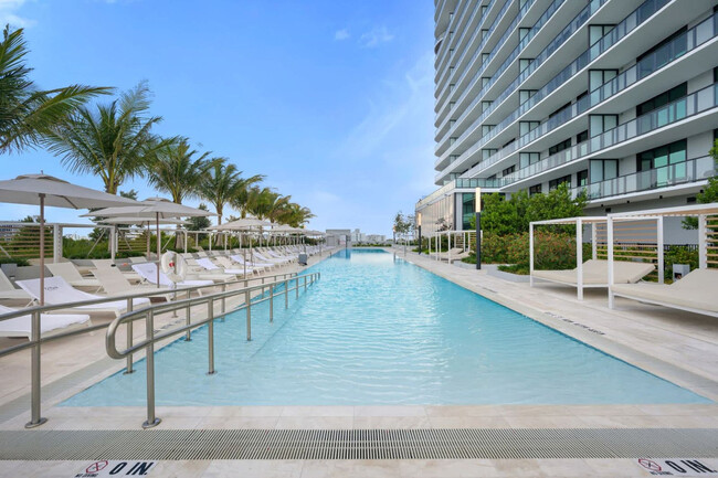 7145 Harding Ave, Unit SI ID1289609P in Miami Beach, FL - Building Photo - Building Photo