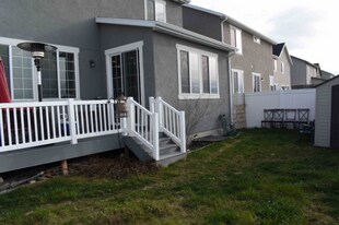 1044 W Osprey Dr in Stansbury Park, UT - Building Photo