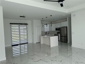 1825 NE 20th Terrace in Cape Coral, FL - Building Photo - Building Photo