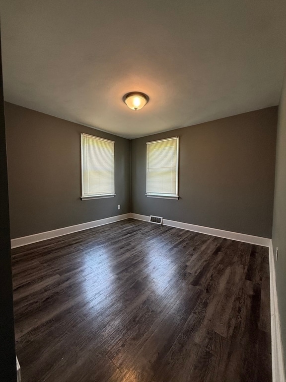 8 Greylock St in Westfield, MA - Building Photo - Building Photo