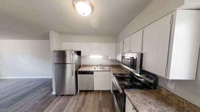 2925 Straus Ln, Unit 3 in Colorado Springs, CO - Building Photo - Building Photo