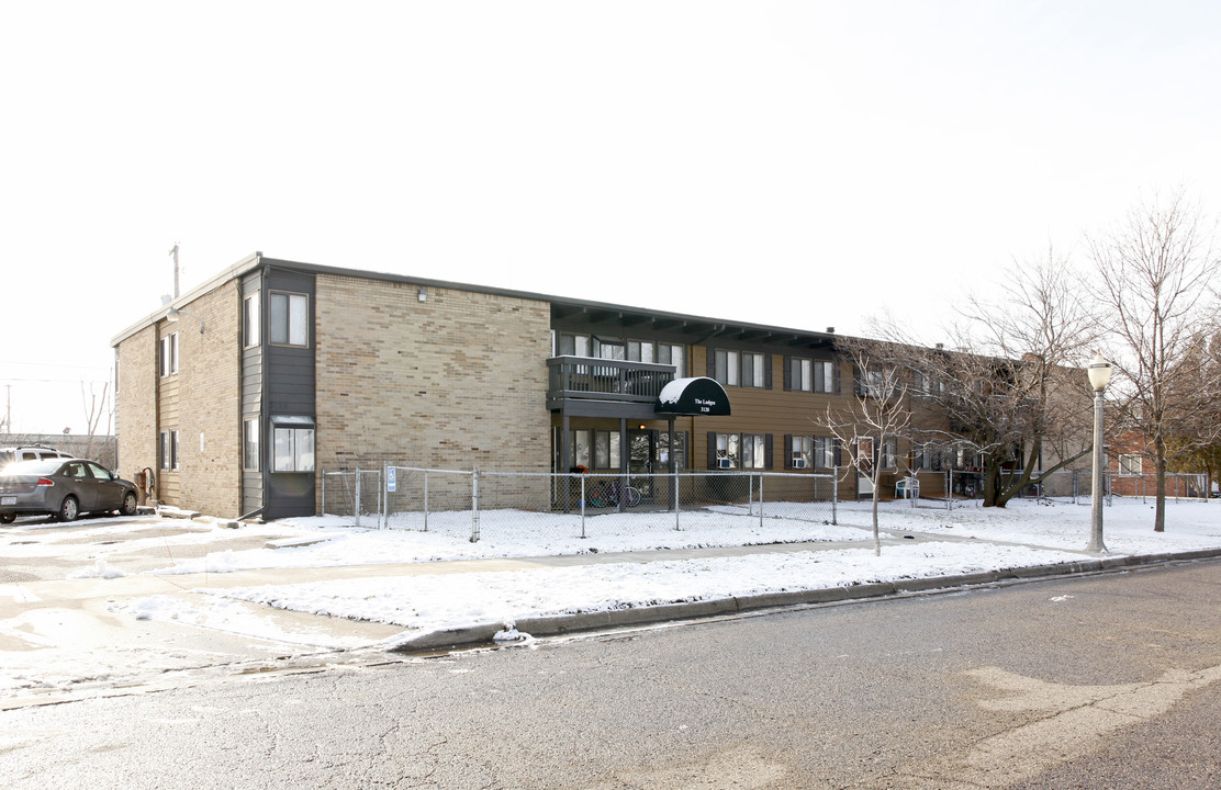 The Lodges in Lansing, MI - Building Photo