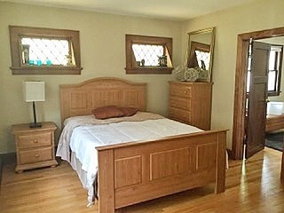 property at 3076 N Bartlett Ave