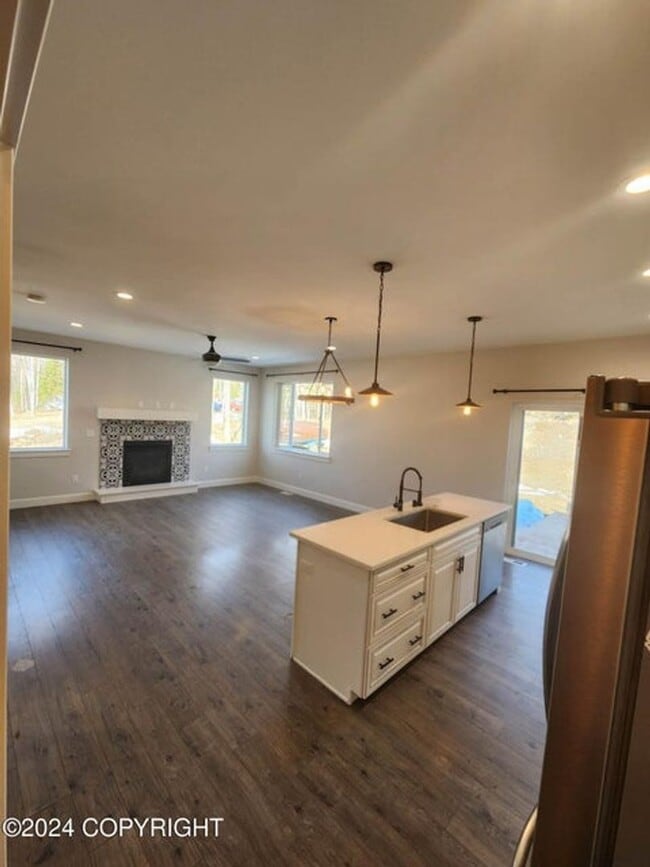 6585 Beverly Hills Cir in Wasilla, AK - Building Photo - Building Photo