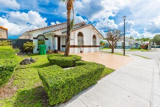 8143 SW 160th Ave in Miami, FL - Building Photo - Building Photo