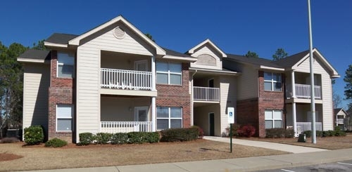 Crosswinds Green I & II in Hope Mills, NC - Building Photo