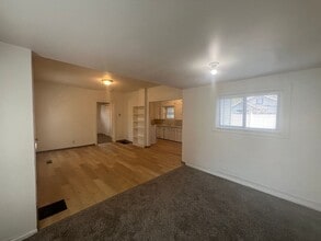 217 S 18th Ave in Yakima, WA - Building Photo - Building Photo