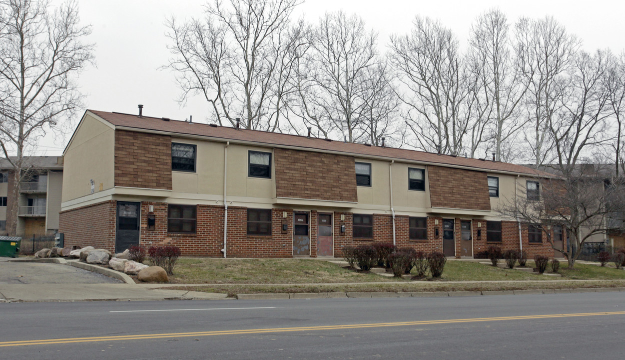 Cornell Ridge Apartments in Dayton, OH - Building Photo