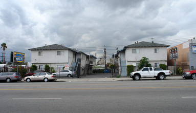 8819-8823 Lankershim Blvd in Sun Valley, CA - Building Photo - Building Photo