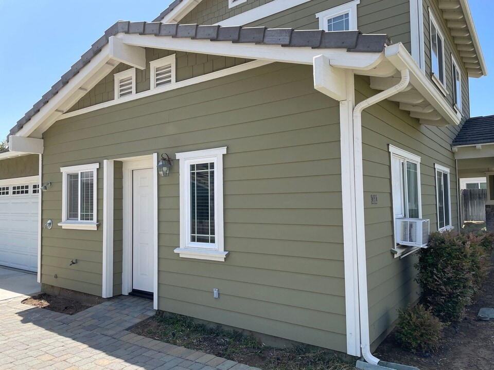 3663 Adams St in Carlsbad, CA - Building Photo
