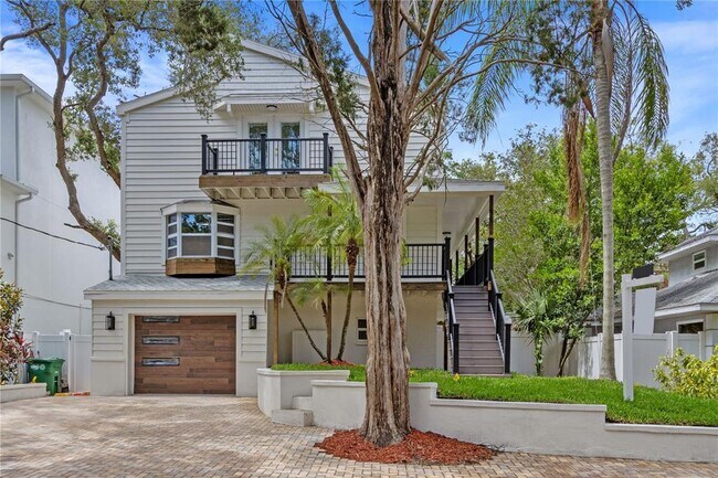 property at 3232 W Oakellar Ave